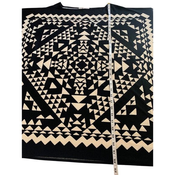 S.Line Geometric Black & Cream Asymmetrical Poncho Top / Wrap With Kaleidoscope - Picture 5 of 8
